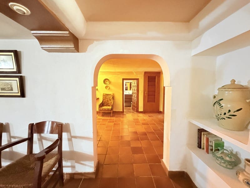 7 soverom Villa til salgs i Canals med svømmebasseng garasje - € 395 000 (Ref: 10008806)