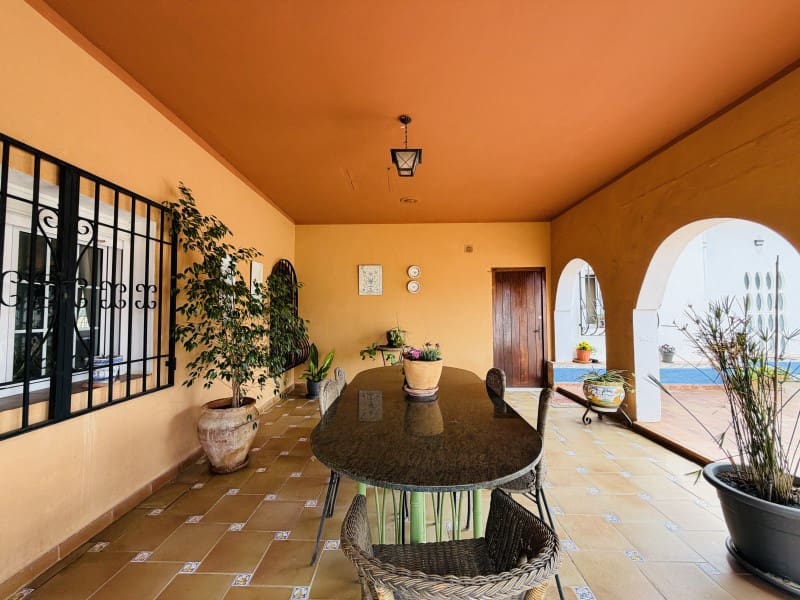 7 soverom Villa til salgs i Canals med svømmebasseng garasje - € 395 000 (Ref: 10008806)