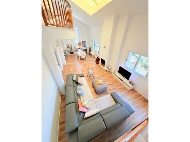 3 soverom Villa til salgs i Torrent med svømmebasseng garasje - € 550 000 (Ref: 10008807)