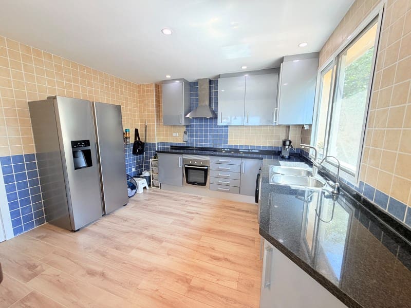 3 chambre Villa/Maison à vendre à Torrent avec piscine garage - 579 000 € (Ref: 10008807)