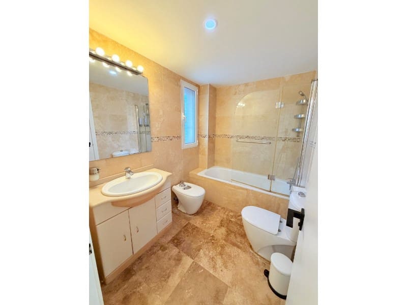 3 chambre Villa/Maison à vendre à Torrent avec piscine garage - 579 000 € (Ref: 10008807)