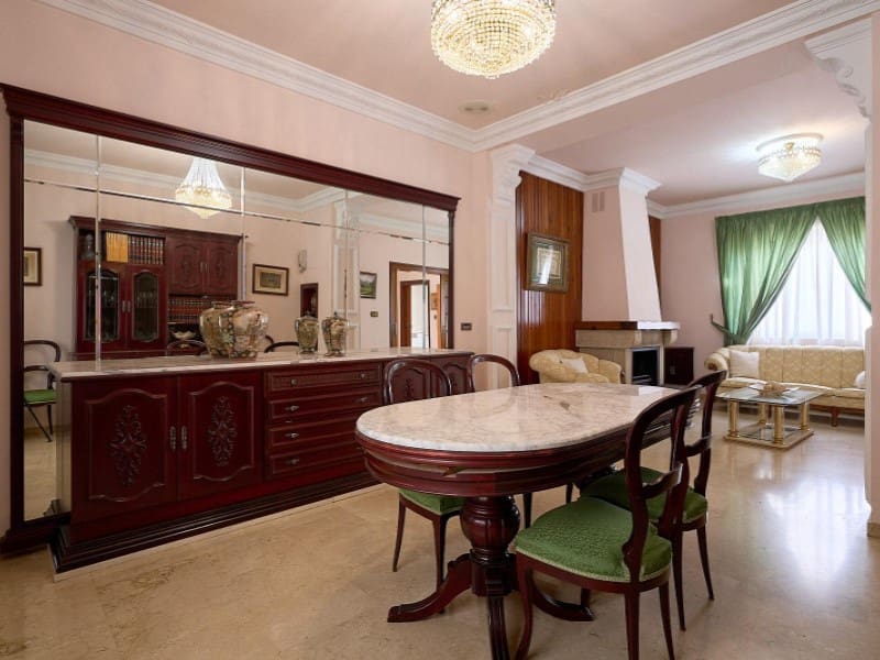 9 makuuhuone Omakotitalo myytävänä paikassa Canals - 360 000 € (Ref: 10008808)