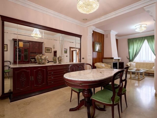 9 makuuhuone Omakotitalo myytävänä paikassa Canals - 360 000 € (Ref: 10008808)