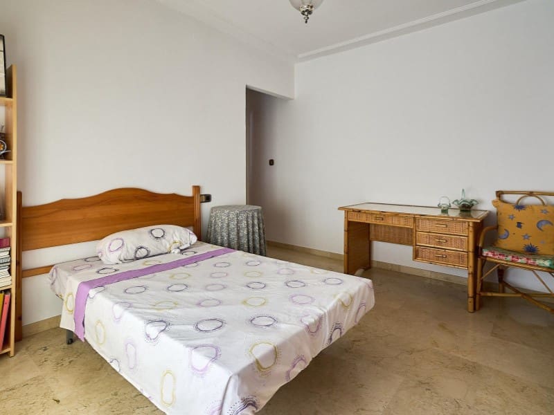 9 makuuhuone Omakotitalo myytävänä paikassa Canals - 360 000 € (Ref: 10008808)