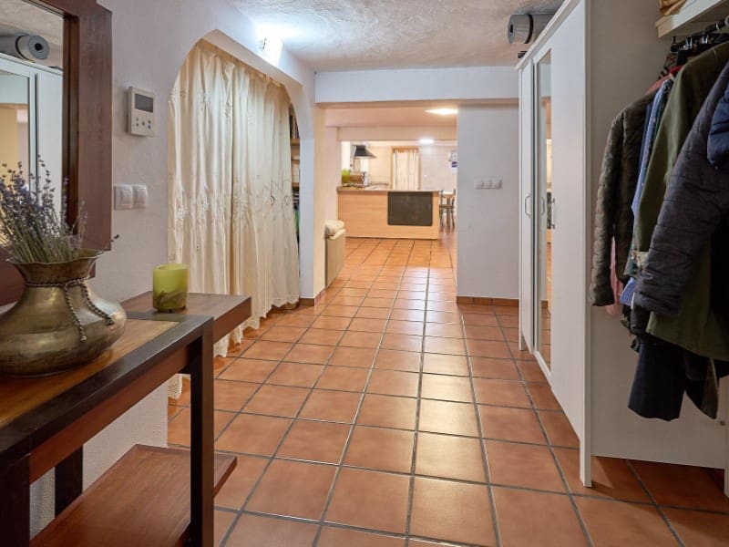 9 makuuhuone Omakotitalo myytävänä paikassa Canals - 360 000 € (Ref: 10008808)