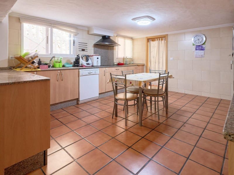 9 makuuhuone Omakotitalo myytävänä paikassa Canals - 360 000 € (Ref: 10008808)