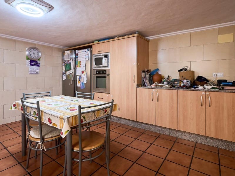 9 makuuhuone Omakotitalo myytävänä paikassa Canals - 360 000 € (Ref: 10008808)