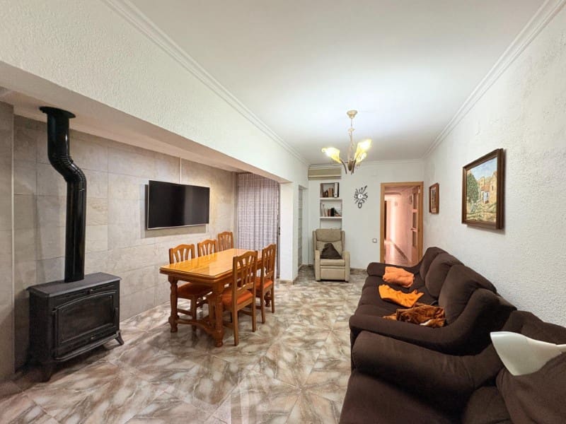 6 quarto Casa em Banda para venda em Ontinyent - 235 000 € (Ref: 10008809)