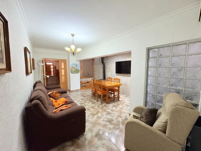 6 quarto Casa em Banda para venda em Ontinyent - 235 000 € (Ref: 10008809)
