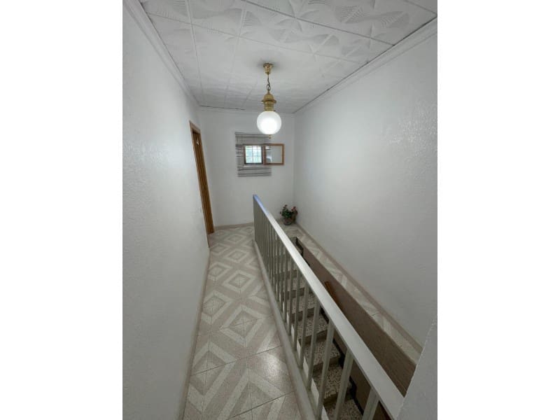 6 quarto Casa em Banda para venda em Ontinyent - 235 000 € (Ref: 10008809)