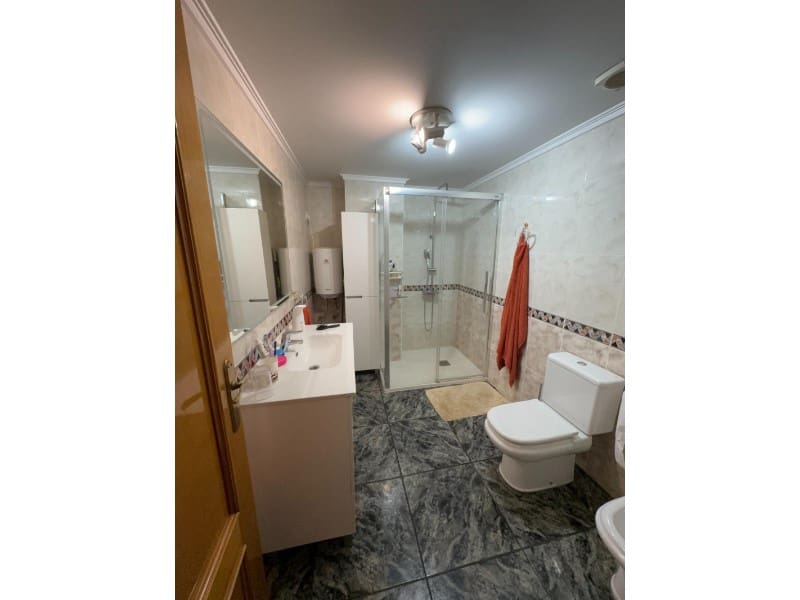 6 quarto Casa em Banda para venda em Ontinyent - 235 000 € (Ref: 10008809)