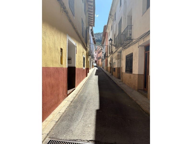 6 quarto Casa em Banda para venda em Ontinyent - 235 000 € (Ref: 10008809)