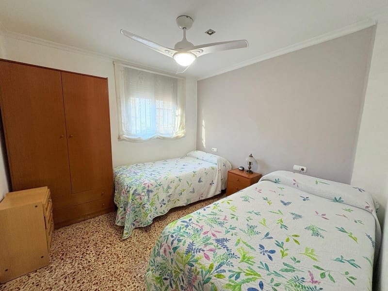 5 bedroom Townhouse for sale in L'Olleria with garage - € 140,000 (Ref: 10008812)
