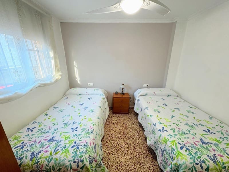5 bedroom Townhouse for sale in L'Olleria with garage - € 140,000 (Ref: 10008812)