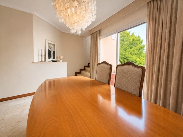 5 bedroom Apartment for sale in Sant Antoni, Valencia city - € 530,000 (Ref: 10020398)