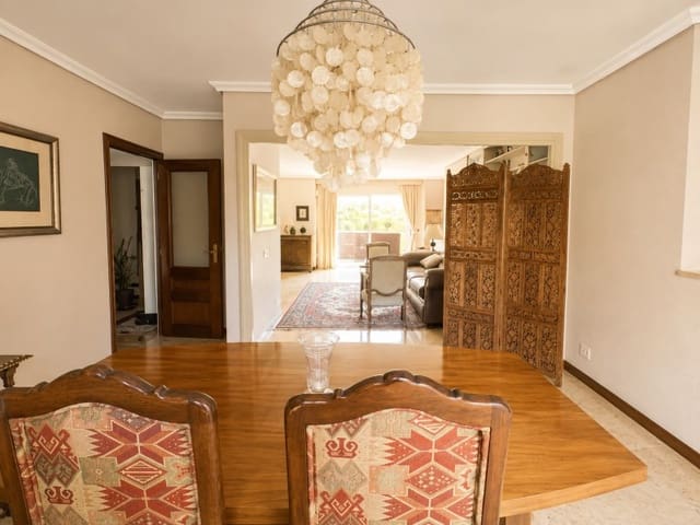 5 bedroom Apartment for sale in Sant Antoni, Valencia city - € 530,000 (Ref: 10020398)