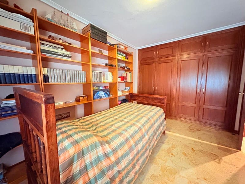5 soveværelse Lejlighed til salg i Valencia by - € 530.000 (Ref: 10020398)