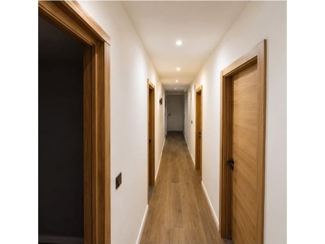 3 sovrum Lägenhet till salu i L'Olivereta, Valencia stad - 380 000 € (Ref: 10023755)