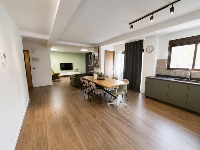 3 sovrum Lägenhet till salu i L'Olivereta, Valencia stad - 380 000 € (Ref: 10023755)
