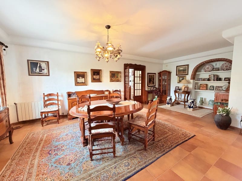 7 Zimmer Villa zu verkaufen in Valencia Stadt mit Pool Garage - 395.000 € (Ref: 10031664)