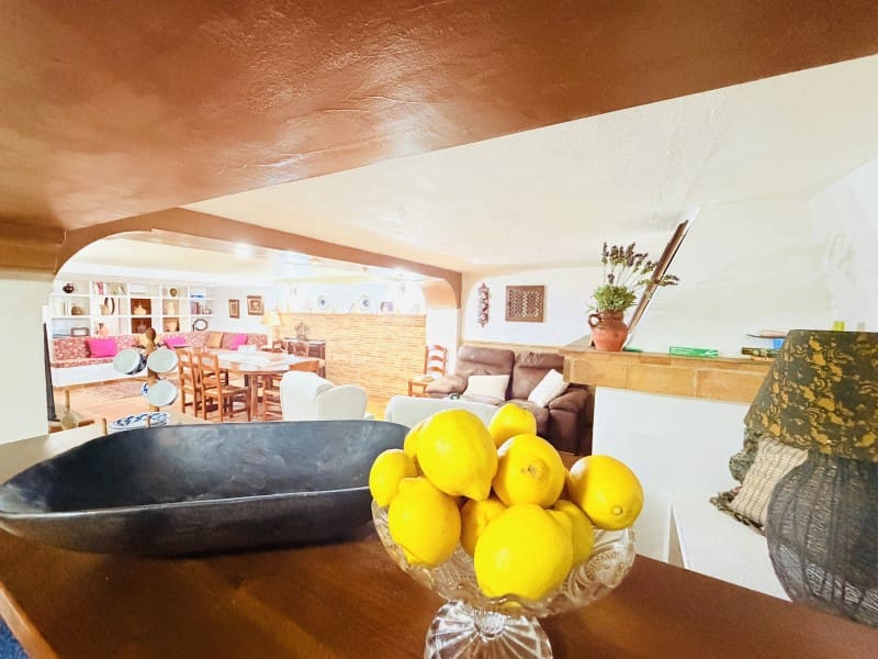 7 Zimmer Villa zu verkaufen in Valencia Stadt mit Pool Garage - 395.000 € (Ref: 10031664)