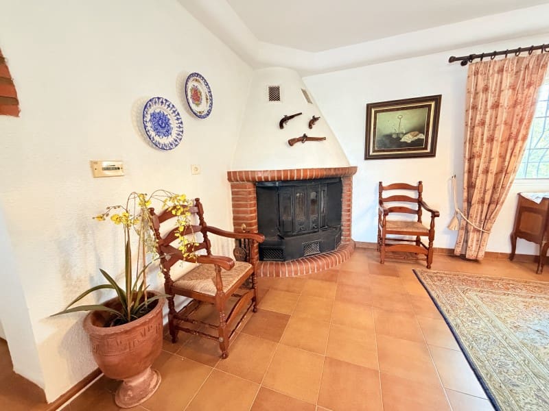 7 Zimmer Villa zu verkaufen in Valencia Stadt mit Pool Garage - 395.000 € (Ref: 10031664)