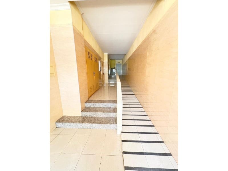 3 sovrum Lägenhet till salu i Denia med garage - 330 000 € (Ref: 10047046)