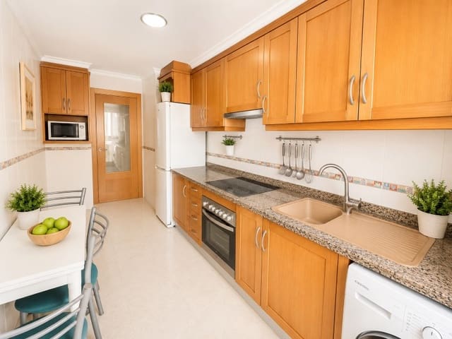 3 sovrum Lägenhet till salu i Centro Urbano, Dénia med garage - 330 000 € (Ref: 10047046)