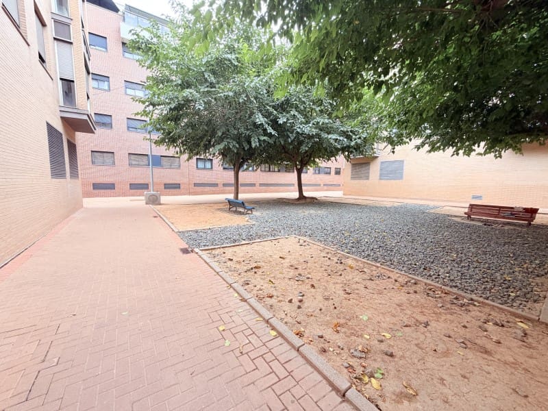 2 bedroom Flat for sale in Paiporta with garage - € 210,000 (Ref: 10047047)