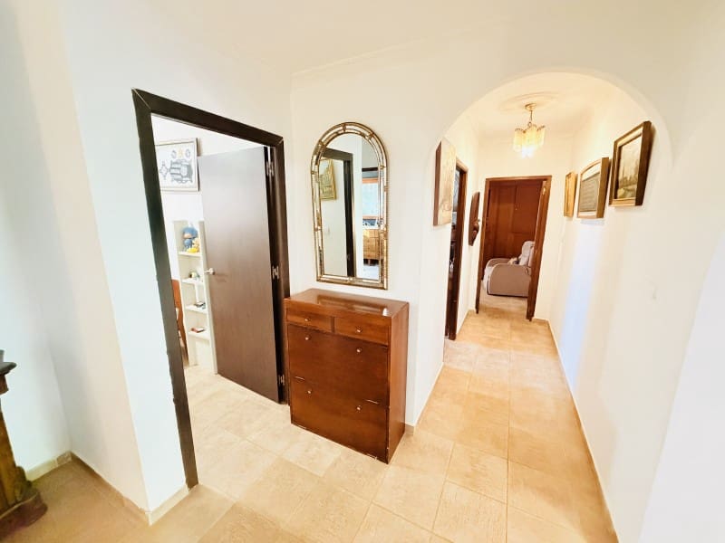 6 quarto Moradia para venda em Canals com piscina garagem - 350 000 € (Ref: 10058768)
