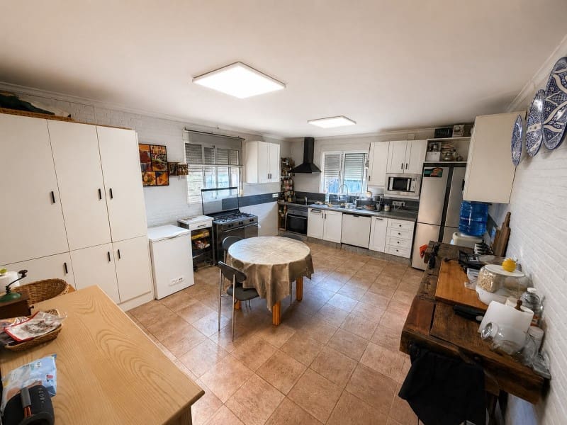 6 quarto Moradia para venda em Canals com piscina garagem - 350 000 € (Ref: 10058768)