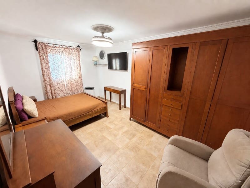 6 quarto Moradia para venda em Canals com piscina garagem - 350 000 € (Ref: 10058768)
