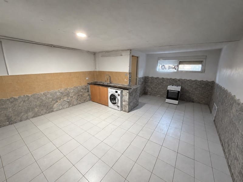 6 quarto Moradia para venda em Canals com piscina garagem - 350 000 € (Ref: 10058768)