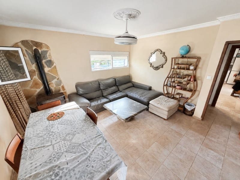 6 quarto Moradia para venda em Canals com piscina garagem - 350 000 € (Ref: 10058768)