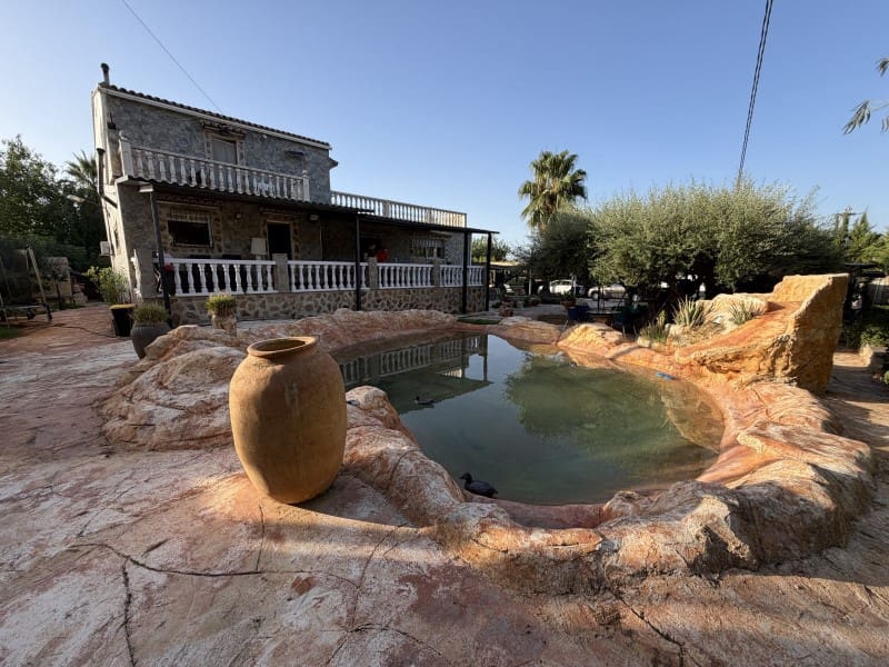 6 quarto Moradia para venda em Canals com piscina garagem - 350 000 € (Ref: 10058768)