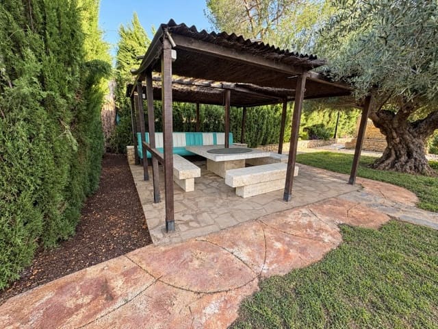 6 quarto Moradia para venda em Canals com piscina garagem - 350 000 € (Ref: 10058768)