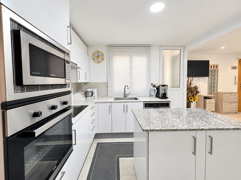 3 makuuhuone Asunto myytävänä paikassa Canals - 147 000 € (Ref: 10131399)