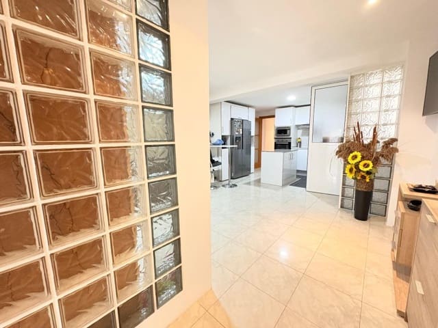 3 makuuhuone Asunto myytävänä paikassa Canals - 147 000 € (Ref: 10131399)