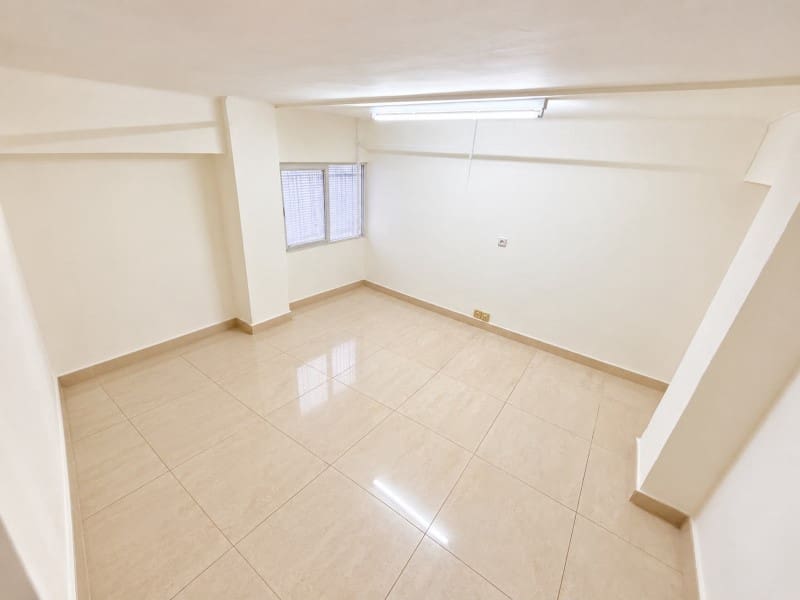 Commercial for rent in Canals - € 1,500 (Ref: 10135933)