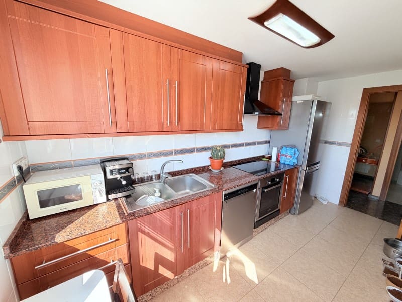 3 bedroom Flat for sale in Algemesi with garage - € 180,000 (Ref: 10161240)