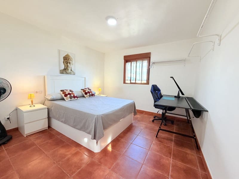 4 quarto Moradia para venda em Canals com piscina garagem - 360 000 € (Ref: 10161241)