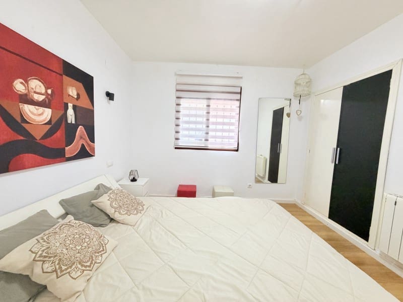 4 quarto Moradia para venda em Canals com piscina garagem - 360 000 € (Ref: 10161241)