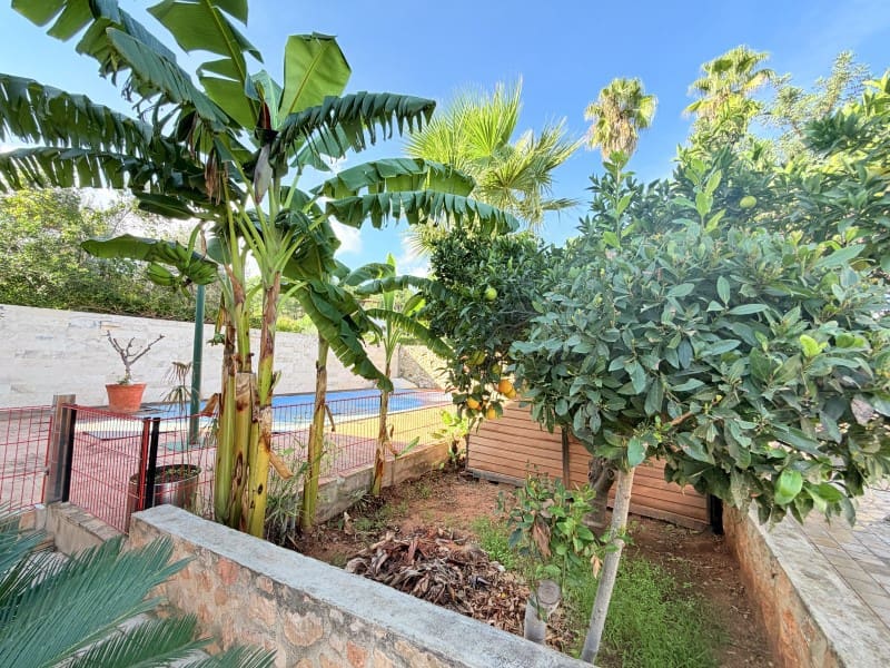 4 quarto Moradia para venda em Canals com piscina garagem - 360 000 € (Ref: 10161241)