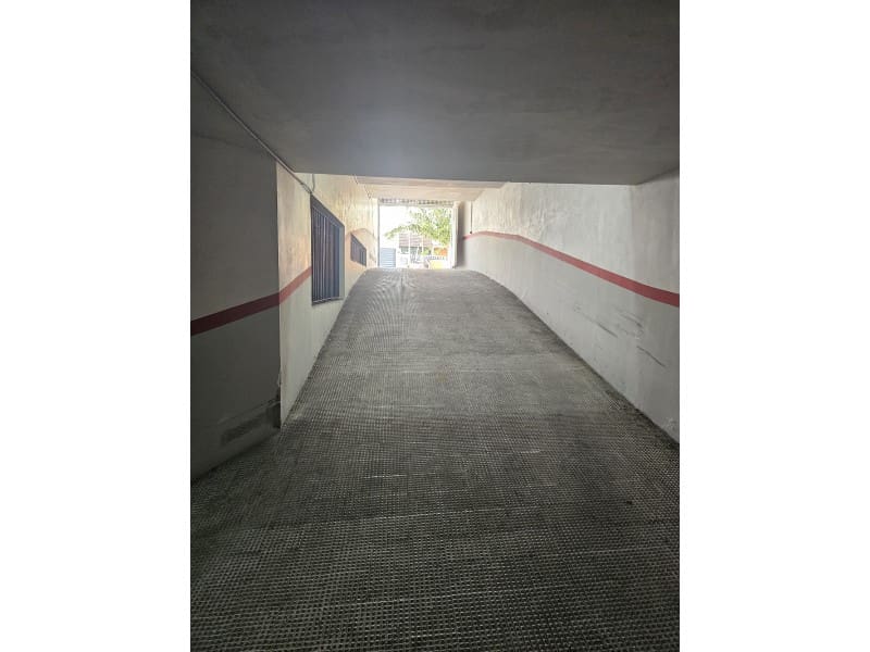 Garage for sale in Canals - € 10,000 (Ref: 10166337)