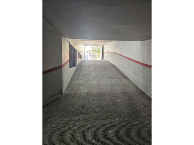 Garage for sale in Canals - € 10,000 (Ref: 10166337)