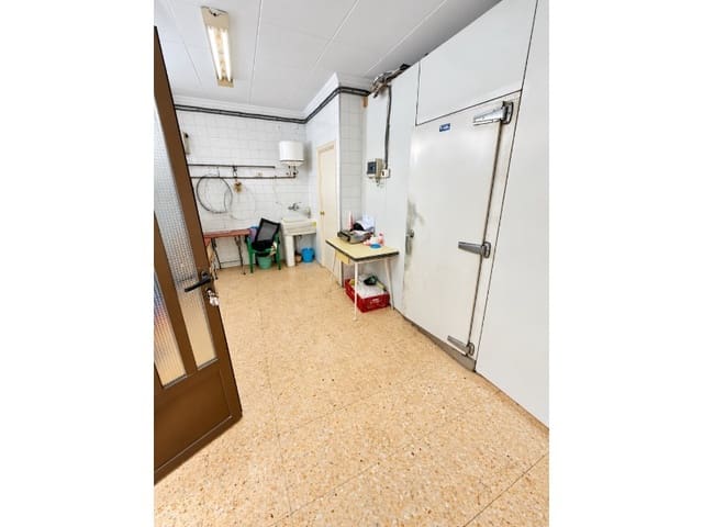Komercyjne na sprzedaż w Canals - 180 000 € (Ref: 10173807)
