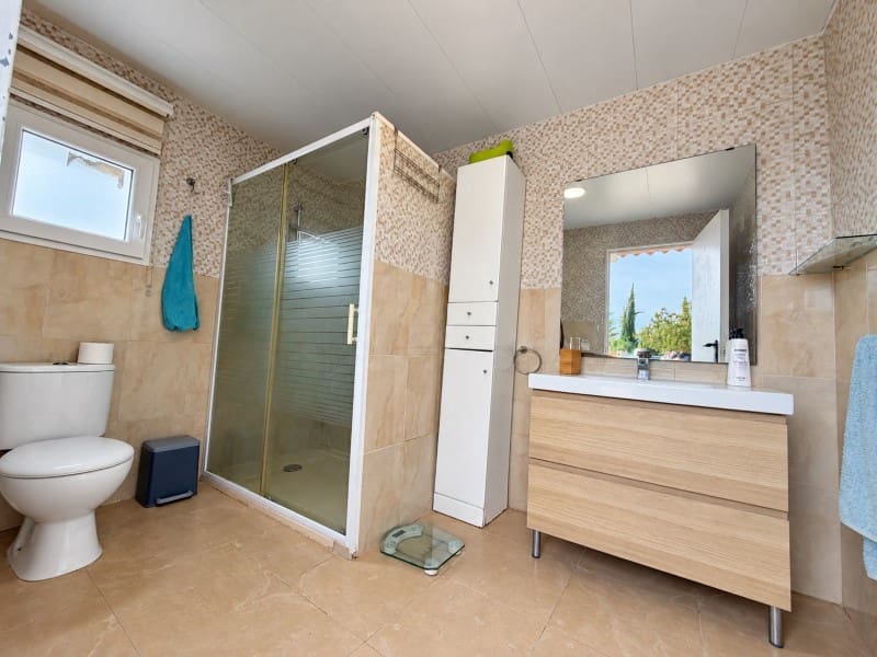 2 sovrum Villa till salu i Canals med pool garage - 160 000 € (Ref: 10174540)