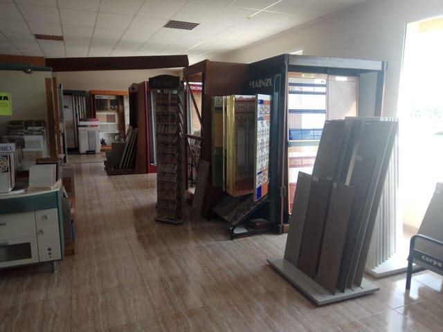 Biznes na sprzedaż w Aielo de Malferit - 700 000 € (Ref: 7707980)