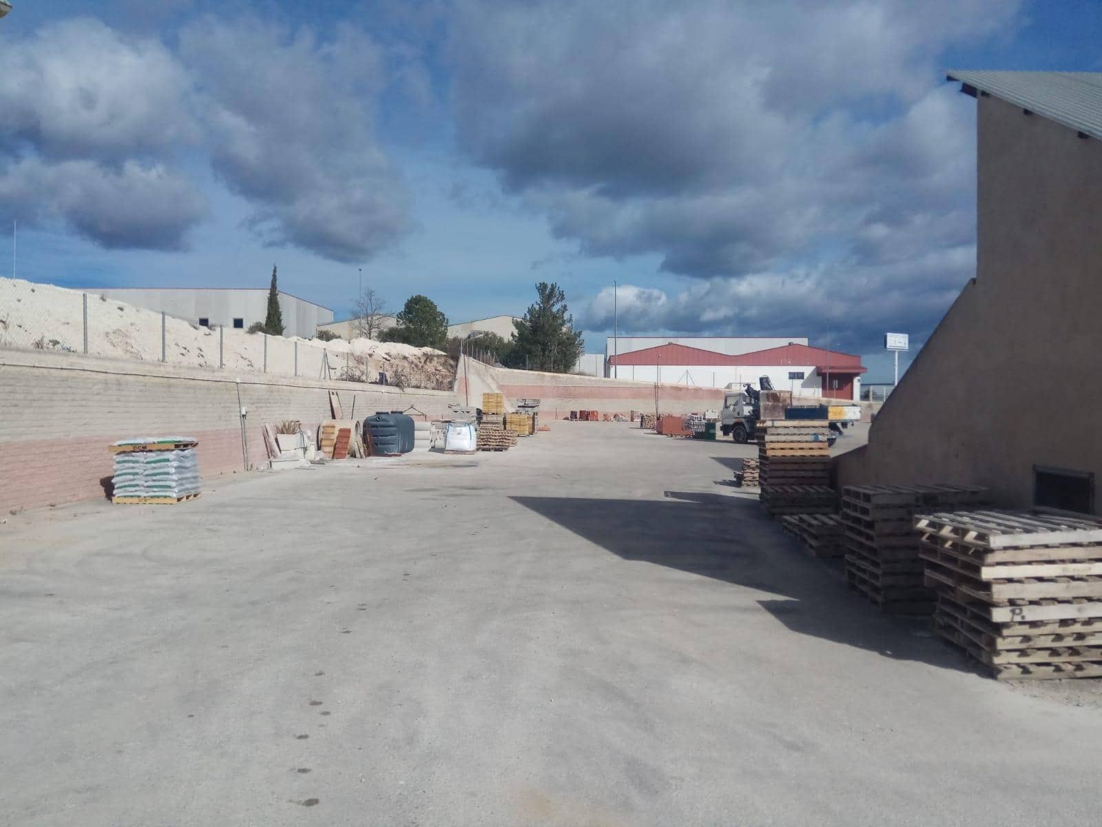 Virksomhed til salg i Aielo de Malferit - € 700.000 (Ref: 7707980)