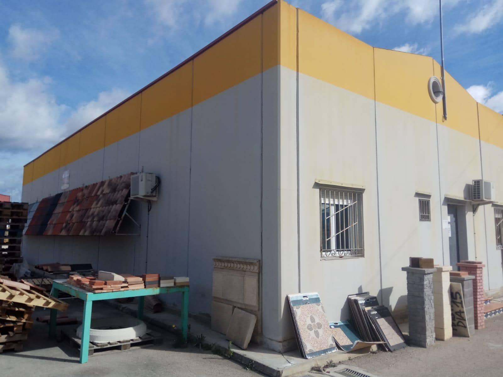 Virksomhed til salg i Aielo de Malferit - € 700.000 (Ref: 7707980)